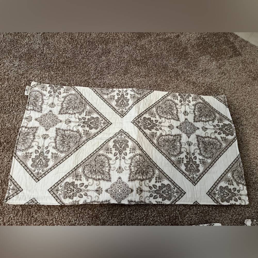Villa Lugano. King Size Pillow Sham with 2 Standard Size. New.